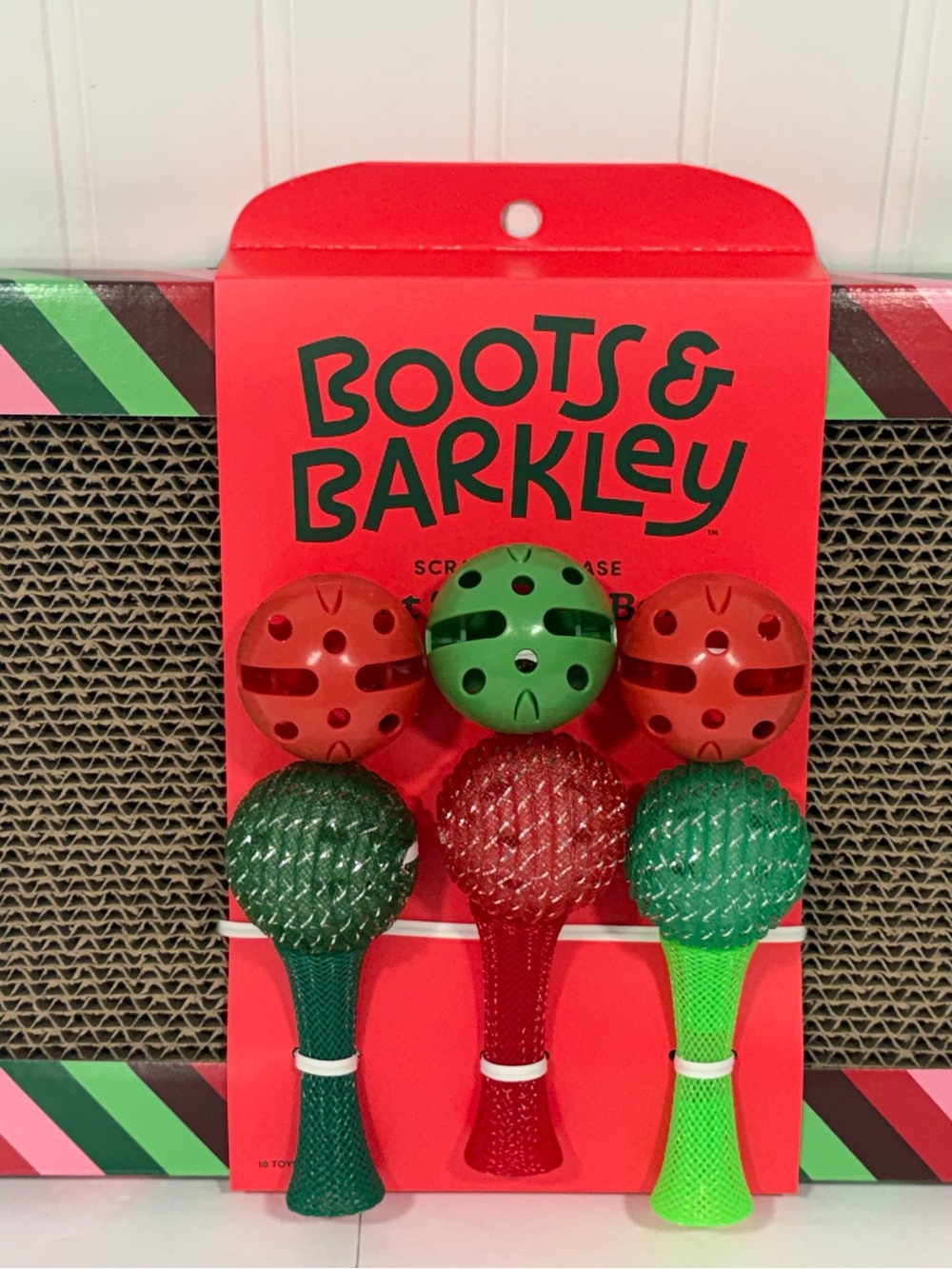 Boots & Barkley Holiday Cat Toy Set - Red & Green scratch & Chase